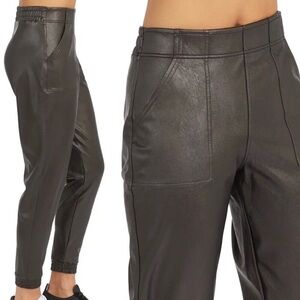 SPANX Elastic Waist Faux Leather Like Jogger Pants Black Sz Medium